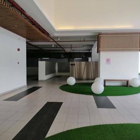 Conezion Residence Putrajaya Nearby Ioi City Mall Экстерьер фото