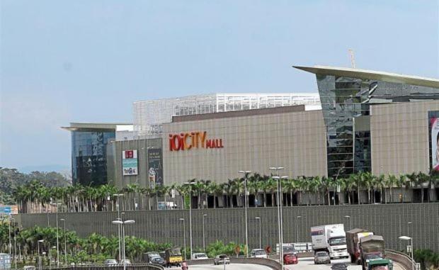 Conezion Residence Putrajaya Nearby Ioi City Mall Экстерьер фото