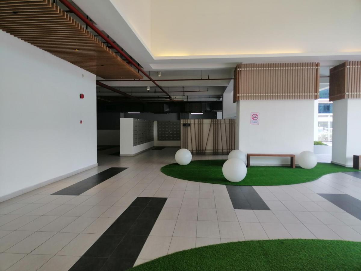 Conezion Residence Putrajaya Nearby Ioi City Mall Экстерьер фото